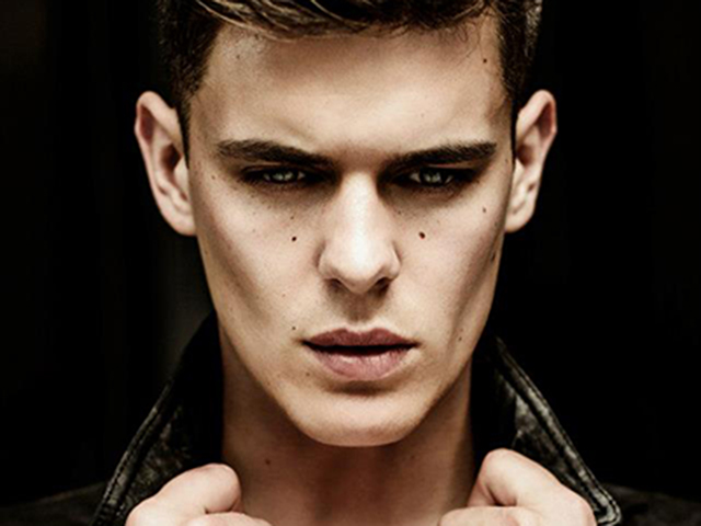 MODEL SPOTLIGHT – LEWIS