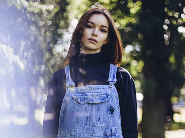 MODELS IN DEPTH – REBECCA