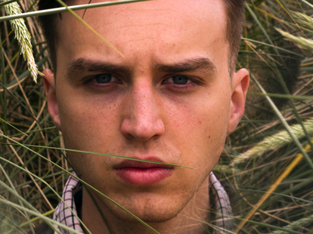 MODEL SPOTLIGHT – ALEXANDER