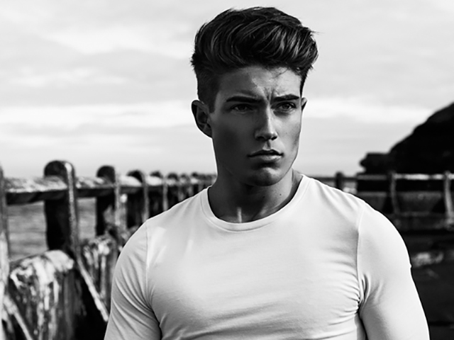 MODEL SPOTLIGHT – ROHAN