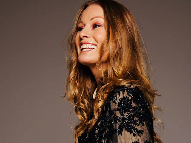 MODEL STORIES- SARAH HANNON