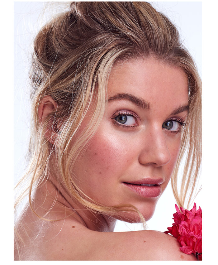 Victoria Holdstock – MUA