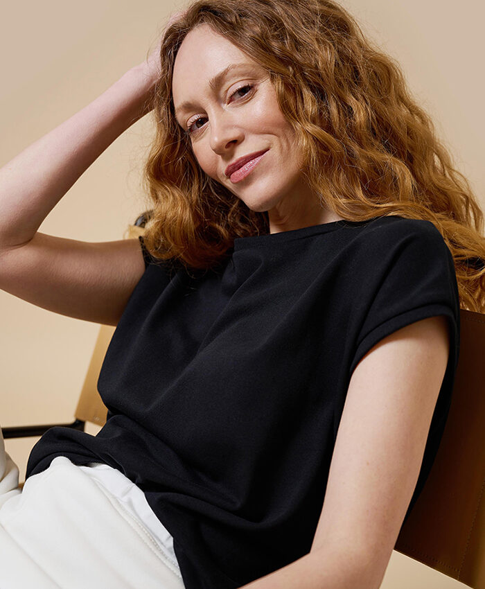 Victoria Holdstock – MUA