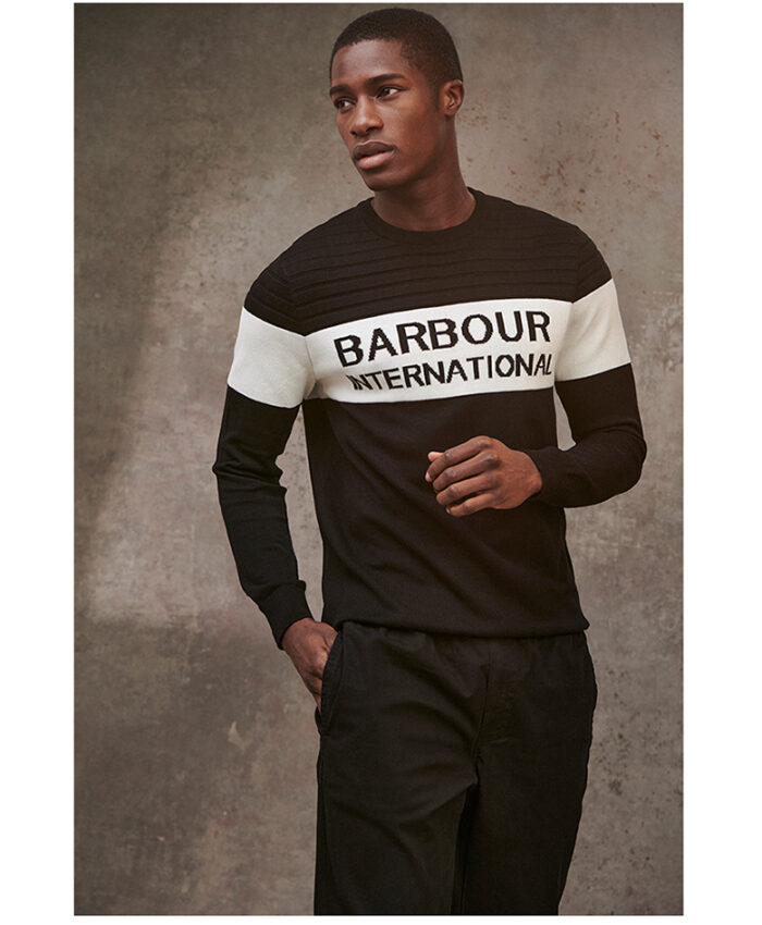 Victoria Holdstock – MUA