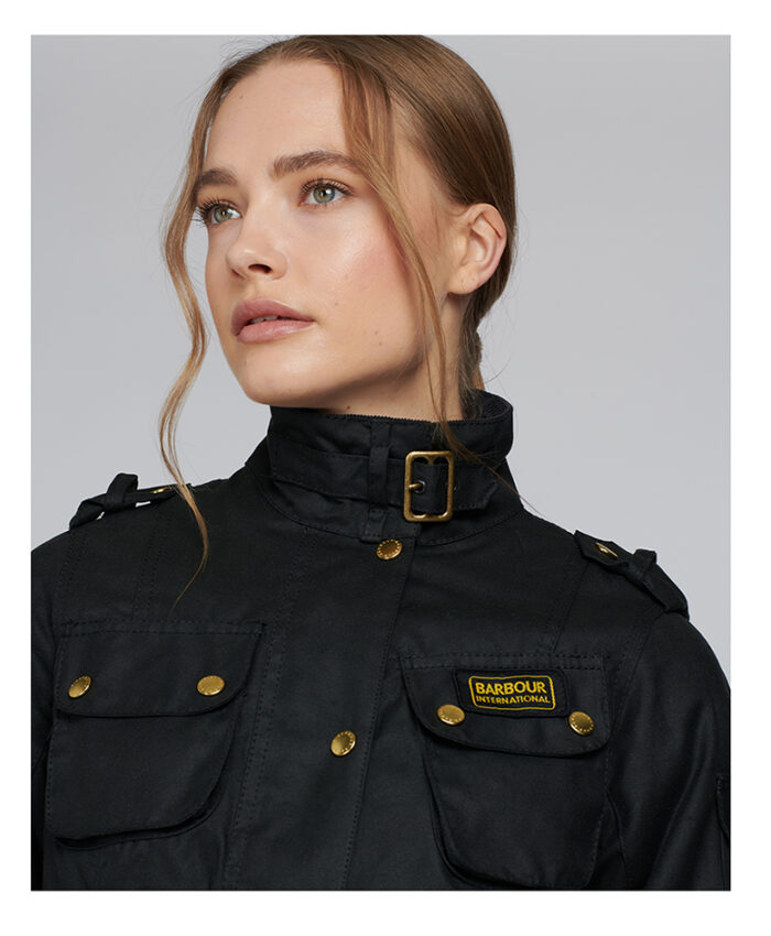 Victoria Holdstock – MUA