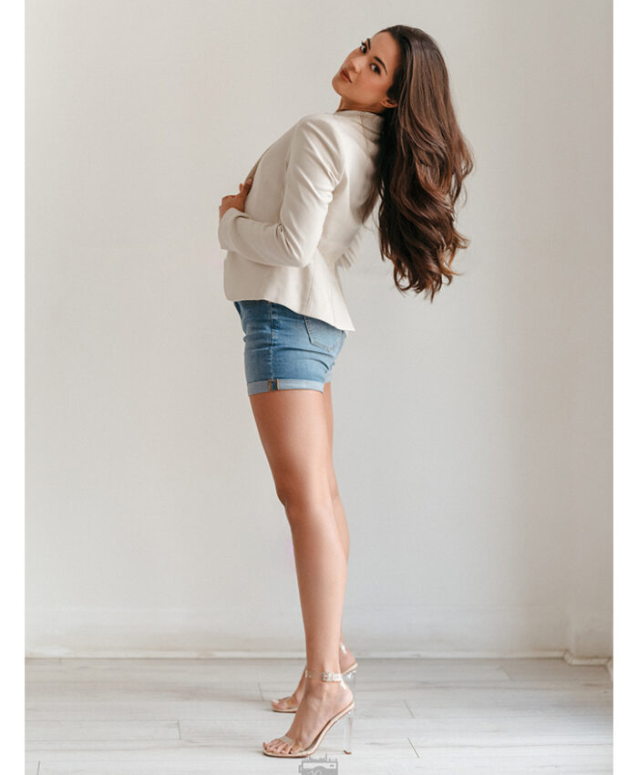 Alyssa Van Den Broeck