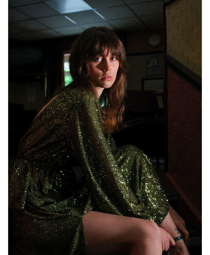 Nieve Jones – Stylist